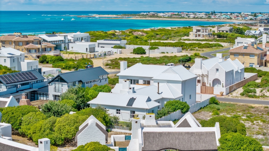 4 Bedroom Property for Sale in Struisbaai Western Cape